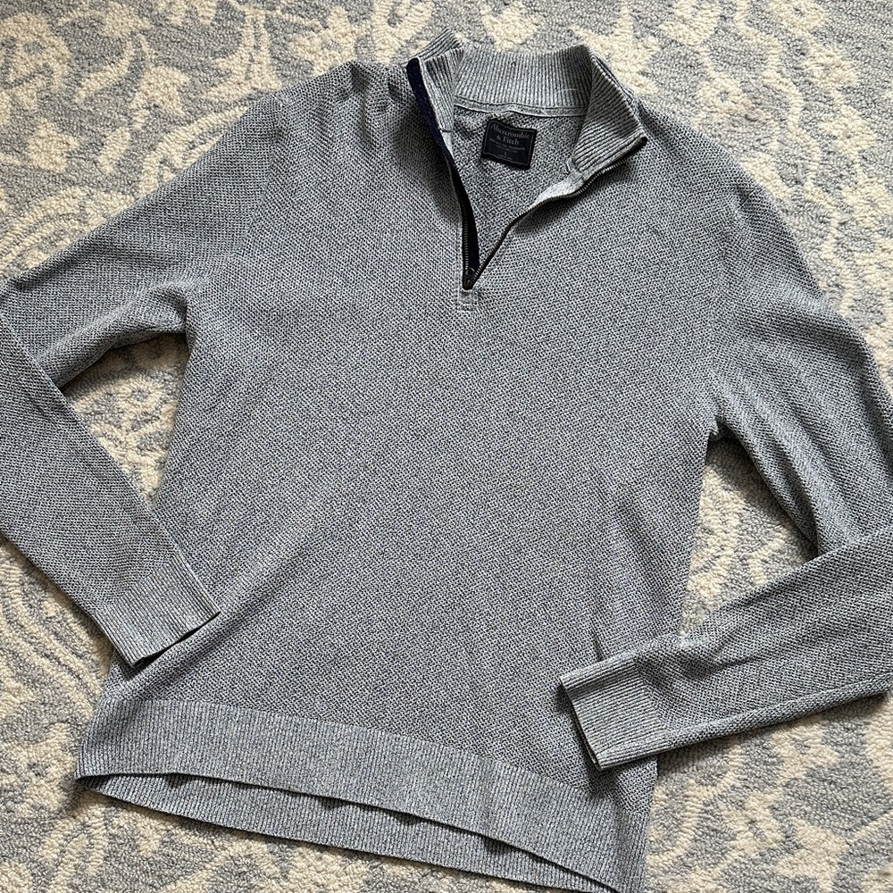 Abercrombie & Fitch Gray Half-Zip Men's Sweater!